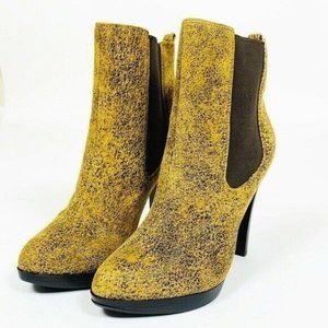 Michael Kors 9 Jessie Distressed Suede Booties